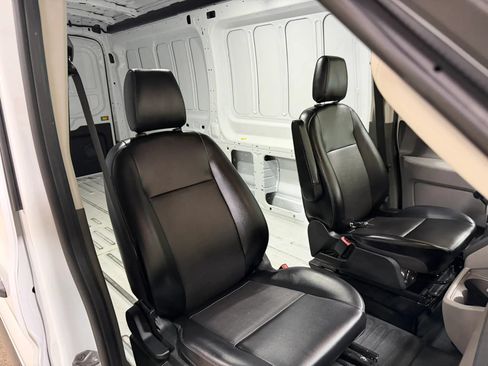 Used 2025 Ford Transit 250 148 Medium Roof RWD image 34