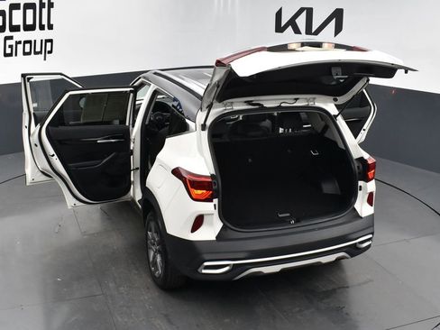 Used 2021 Kia Seltos S image 39