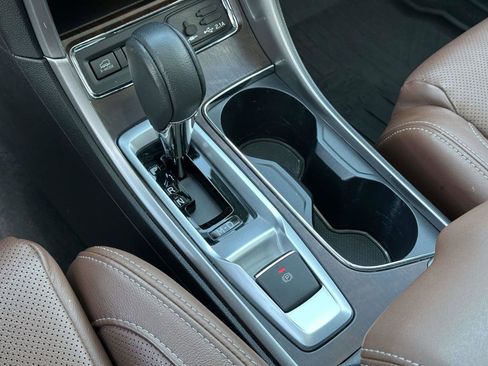 Used 2022 Subaru Ascent Touring w/ Popular Package #2A image 34