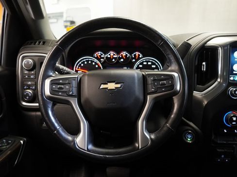 Used 2019 Chevrolet Silverado 1500 LT w/ All-Star Edition image 17