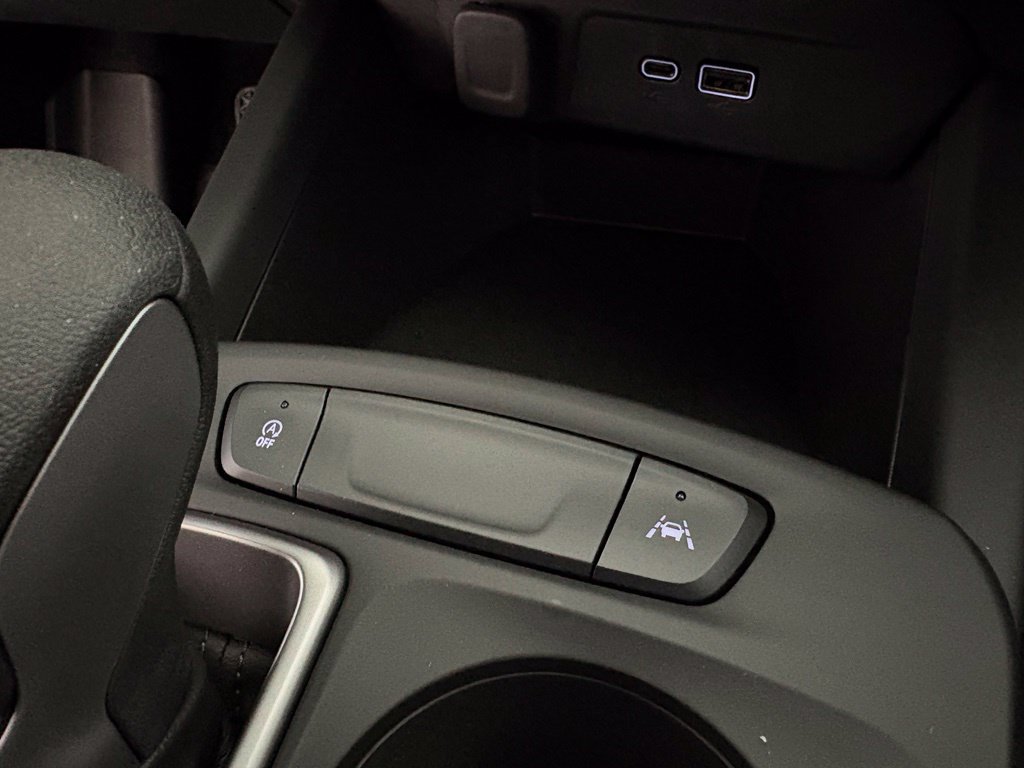 New 2026 Chevrolet Trax LS w/ LS Convenience Package FWD image 12