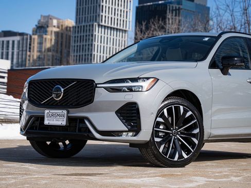 Used 2026 Volvo XC60 B5 Ultra w/ Protection Package Premier image 2
