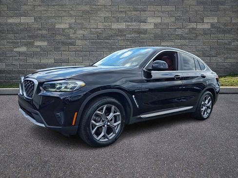 Used 2024 BMW X4 xDrive30i w/ Premium Package AWD/4WD image 3