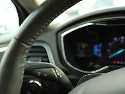 Used 2016 Ford Fusion Titanium FWD image 23
