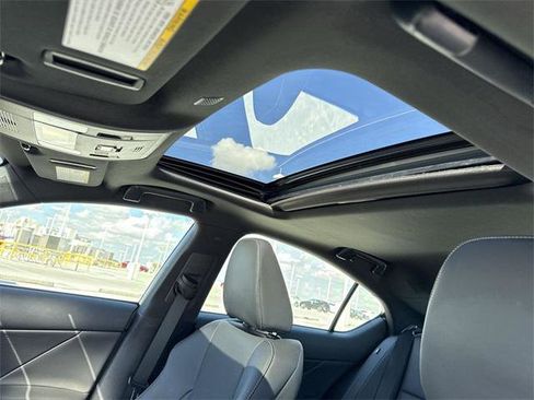 Certified 2023 Lexus IS 350 F Sport image 22