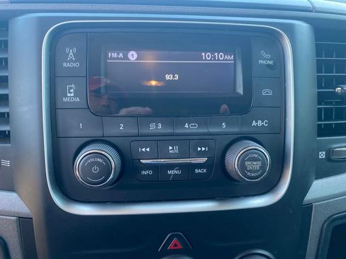 Used 2019 RAM 1500 Tradesman w/ Chrome Plus Package RWD image 5