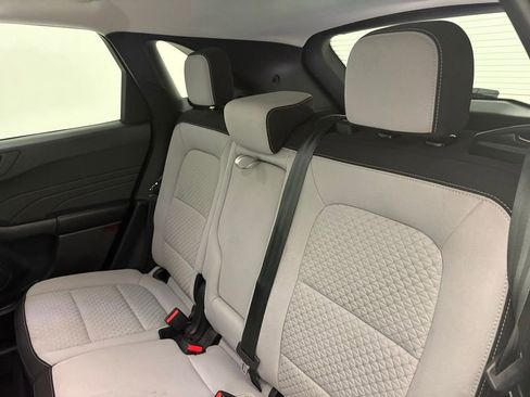 Used 2023 Ford Escape Active AWD/4WD image 29