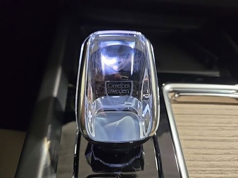 New 2026 Volvo XC60 T8 Plus w/ Protection Package Premier image 15