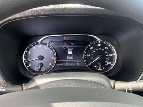 Certified 2024 Nissan Frontier SV w/ Tow Package RWD image 25