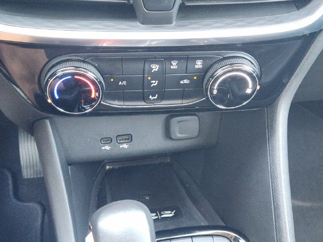 Used 2024 Buick Encore GX Sport Touring w/ Advanced Technology Package FWD image 19