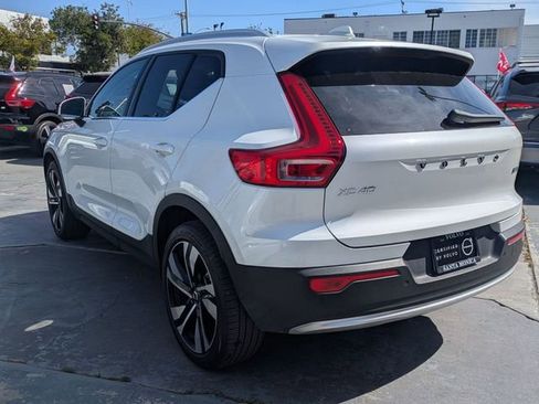 Certified 2023 Volvo XC40 B5 Ultimate w/ Climate Package AWD/4WD image 5