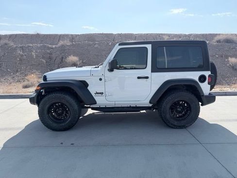 Used 2023 Jeep Wrangler Sport AWD/4WD image 5