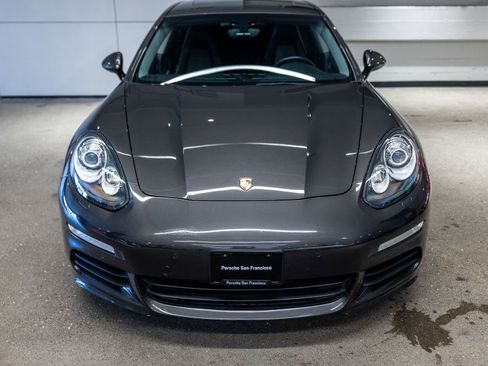 Used 2015 Porsche Panamera image 12
