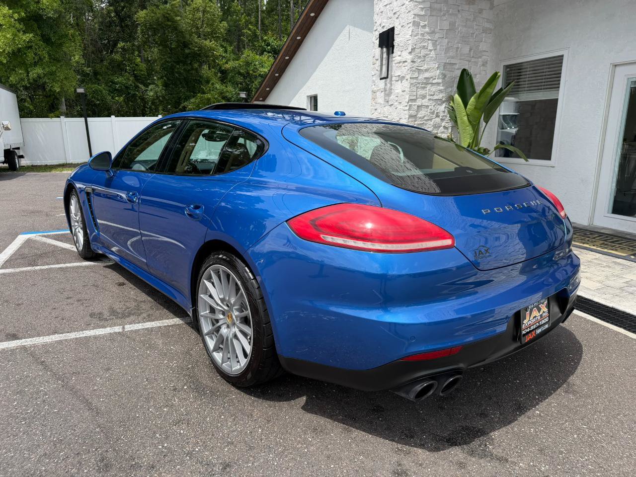 Used 2015 Porsche Panamera 4 AWD/4WD image 12