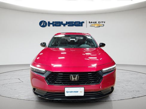 Used 2023 Honda Accord Sport image 2