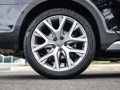 Used 2019 Volkswagen Golf Alltrack SE AWD/4WD image 15