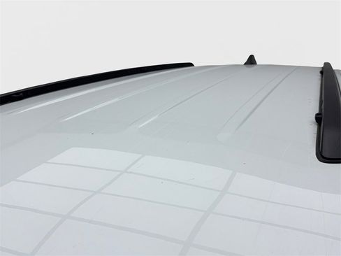 Used 2024 Jeep Grand Cherokee L Limited w/ Black Appearance Package image 12