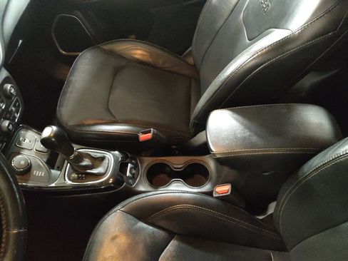 Used 2018 Jeep Compass Limited w/ Navigation Group image 26