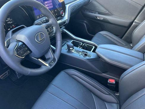 New 2026 Lexus TX 500h AWD image 4