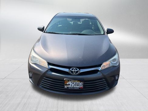 Used 2015 Toyota Camry LE FWD image 2