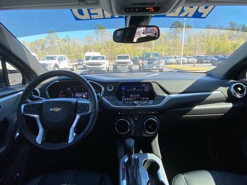 Used 2021 Chevrolet Blazer LT image 25