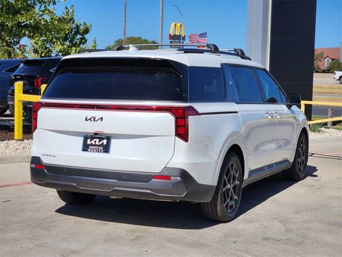 New 2026 Kia Carnival SX w/ SX Dark Edition Package image 4