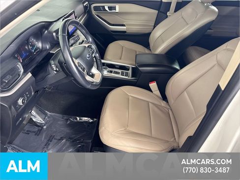 Used 2020 Ford Explorer XLT w/ Equipment Group 202A image 10