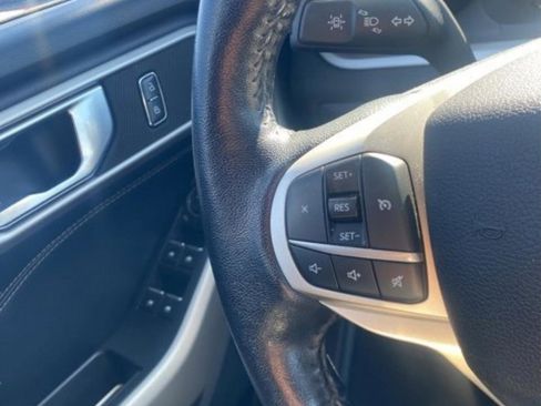 Used 2021 Ford Explorer XLT w/ Equipment Group 202A image 21