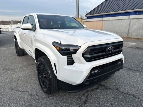 New 2026 Toyota Tacoma SR5 image 7