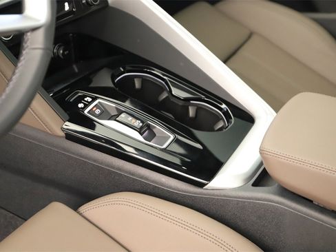 New 2025 Audi Q5 Premium Plus image 17