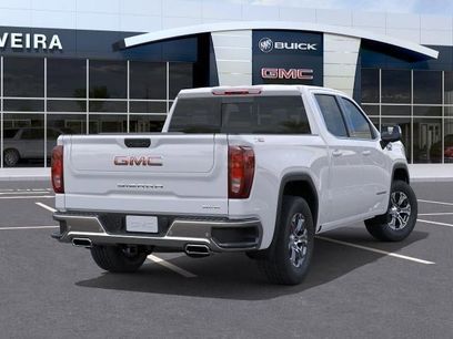 Used 2024 GMC Sierra 1500 SLE w/ Preferred Package