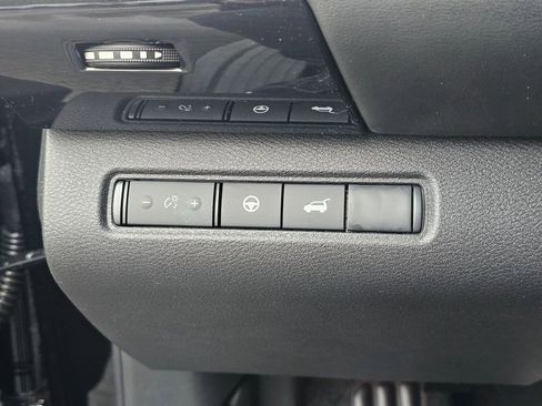 New 2026 Nissan Pathfinder SV image 34