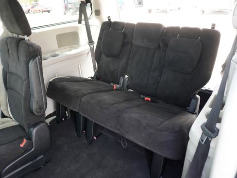 Used 2014 Dodge Grand Caravan SE FWD image 21