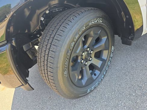 New 2026 RAM 1500 Big Horn AWD/4WD image 30