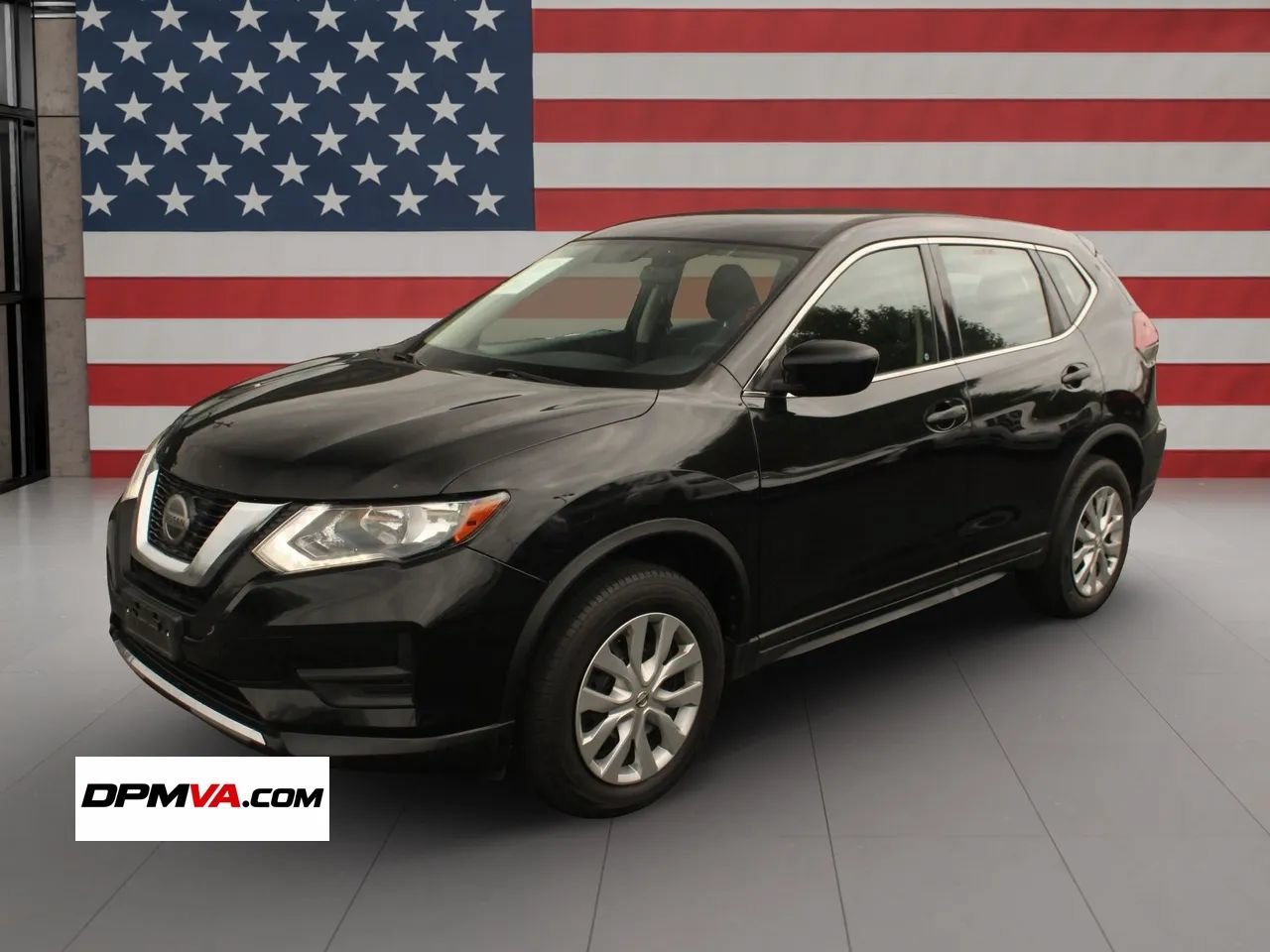 Used 2018 Nissan Rogue S AWD/4WD image 1