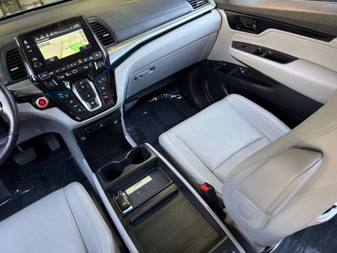 Used 2020 Honda Odyssey Elite image 8