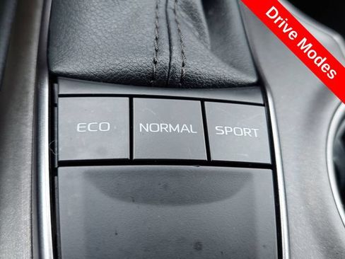 Certified 2023 Toyota Camry SE w/ Cold Weather Package FWD image 19