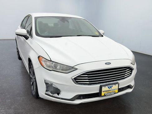 Used 2019 Ford Fusion SE image 7
