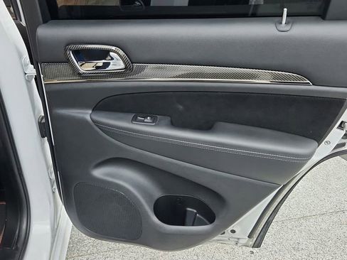 Used 2018 Jeep Grand Cherokee Trackhawk image 38