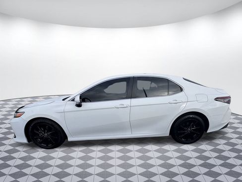 Used 2021 Toyota Camry LE w/ Cold Weather Package image 4