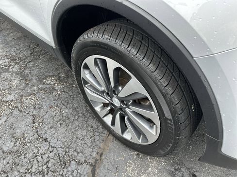 Certified 2022 Buick Encore Preferred AWD/4WD image 10