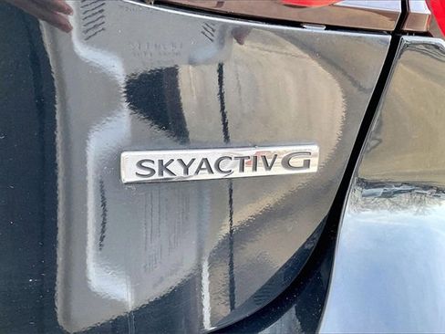 Used 2023 MAZDA MAZDA3 s image 8