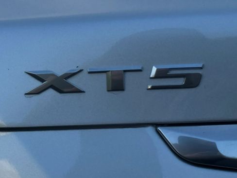 Used 2020 Cadillac XT5 Premium Luxury FWD image 23
