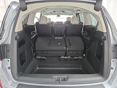 New 2026 Honda Odyssey Elite image 13