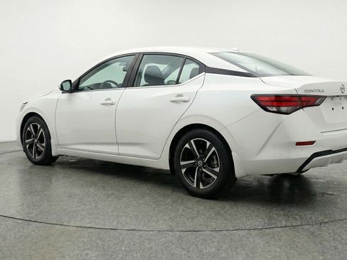 Used 2025 Nissan Sentra SV image 6
