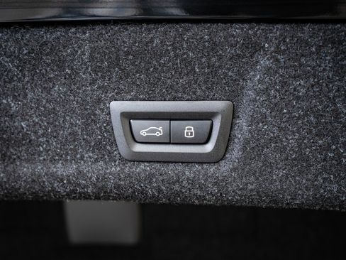 New 2026 BMW 330i xDrive Sedan w/ M Sport Package image 21