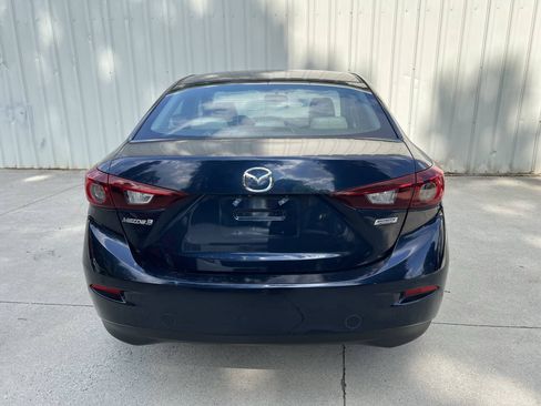 Used 2017 MAZDA MAZDA3 Sport FWD image 4