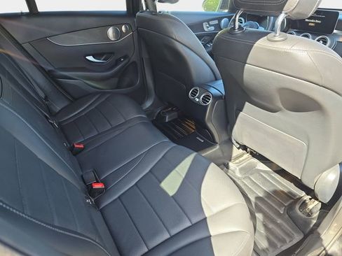 Used 2020 Mercedes-Benz GLC 300 4MATIC image 13