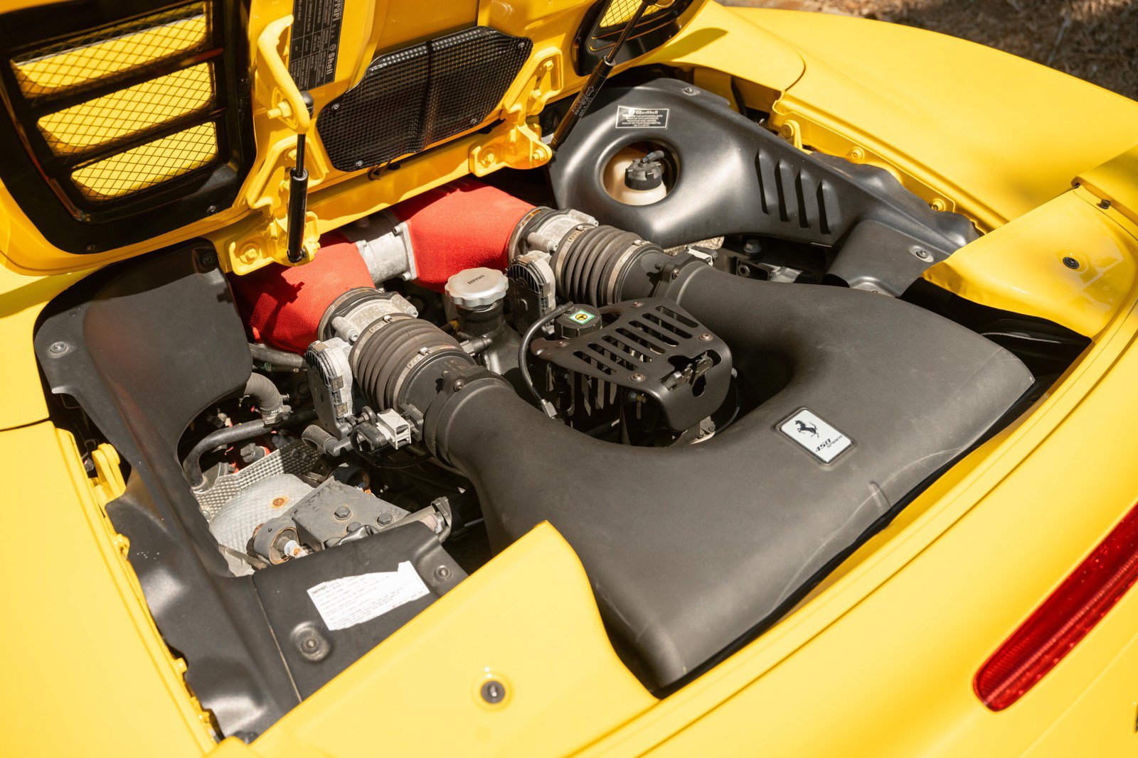 Used 2014 Ferrari 458 Spider RWD image 21