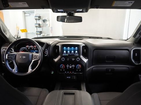 Used 2022 Chevrolet Silverado 1500 RST w/ LPO, Blackout Package AWD/4WD image 18